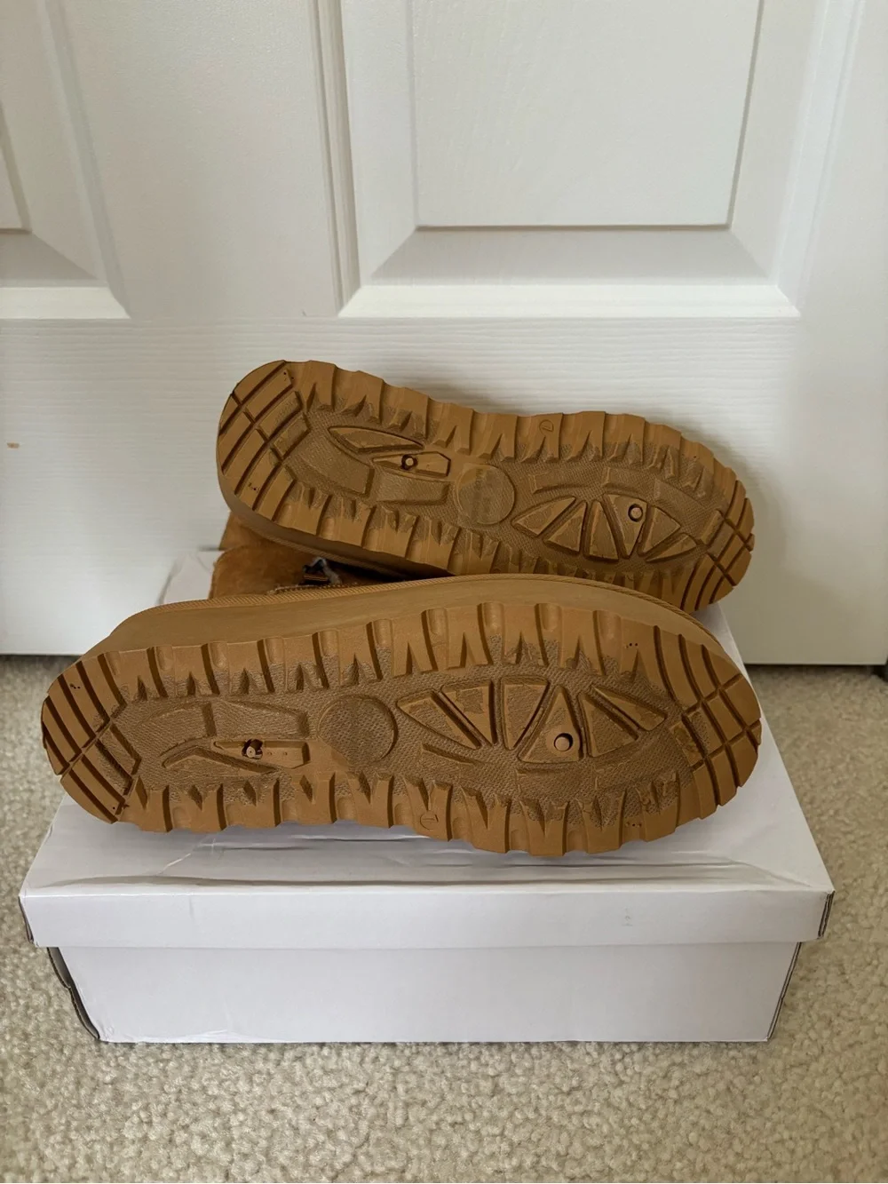 Women’s Camel Suede Platform Winter Boots